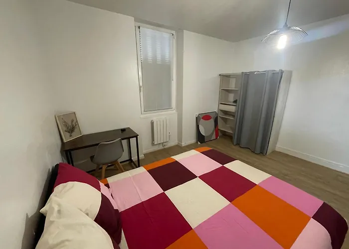 Joli T2, A 5 Min - Chez Marc Et Patricia Apartment *